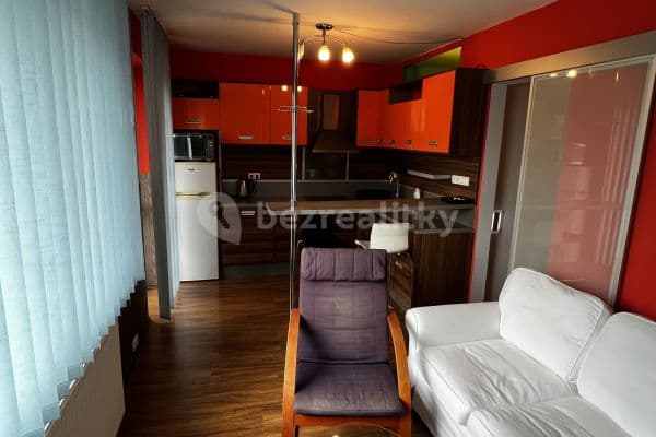Prenájom bytu 1-izbový 38 m², Lužná, Petržalka Prenájom bytu 1-izbový 38 m², Lužná, Petržalka