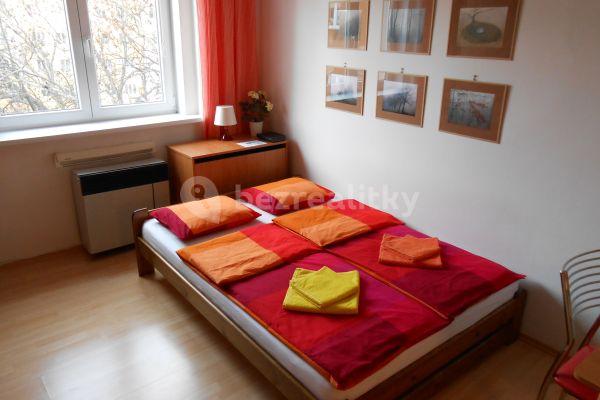 Prenájom bytu 1-izbový 27 m², Kralická, Praha