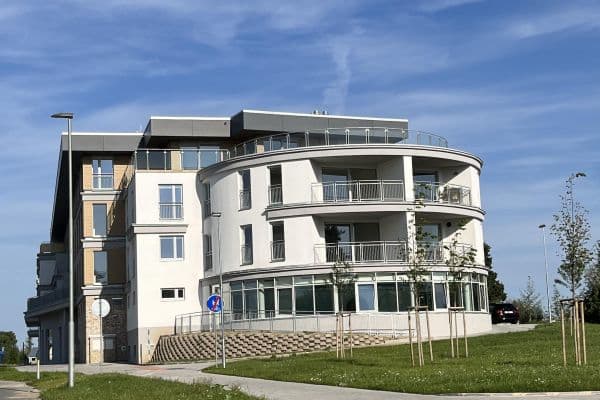 Prenájom bytu 2-izbový 71 m², U Sportovní školy, Pardubice Prenájom bytu 2-izbový 71 m², U Sportovní školy, Pardubice