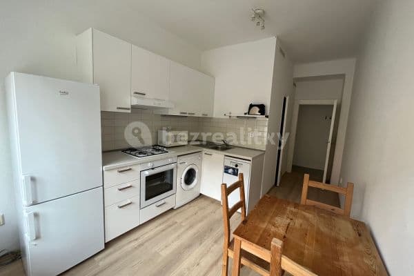 Prenájom bytu 1-izbový 40 m², Kladenská, Praha Prenájom bytu 1-izbový 40 m², Kladenská, Praha