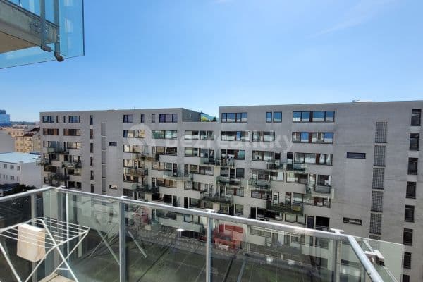 Prenájom bytu 1-izbový 38 m², Poupětova, Praha Prenájom bytu 1-izbový 38 m², Poupětova, Praha