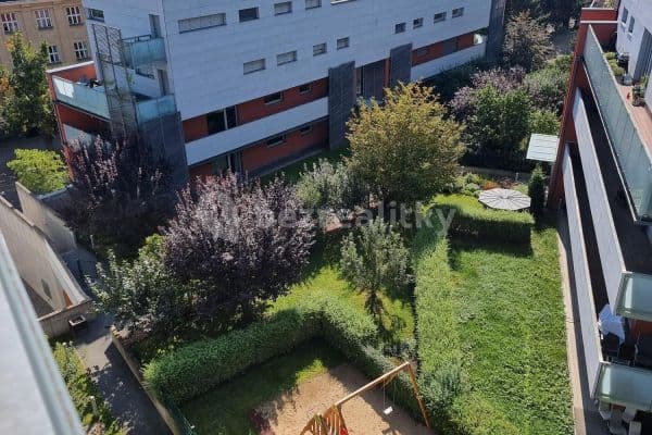 Prenájom bytu 4-izbový 115 m², Kolejní, Praha Prenájom bytu 4-izbový 115 m², Kolejní, Praha