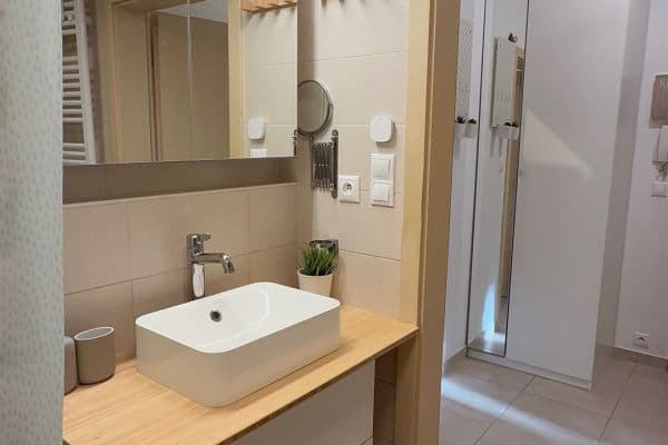 Prenájom bytu 1-izbový 32 m², Soukalova, Praha Prenájom bytu 1-izbový 32 m², Soukalova, Praha