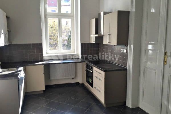 Prenájom bytu 2-izbový 72 m², Rumunská, Praha Prenájom bytu 2-izbový 72 m², Rumunská, Praha