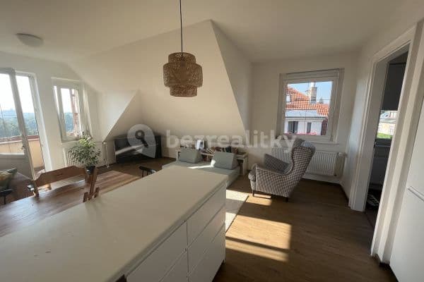 Prenájom bytu 3-izbový 110 m², Sušická, Praha Prenájom bytu 3-izbový 110 m², Sušická, Praha