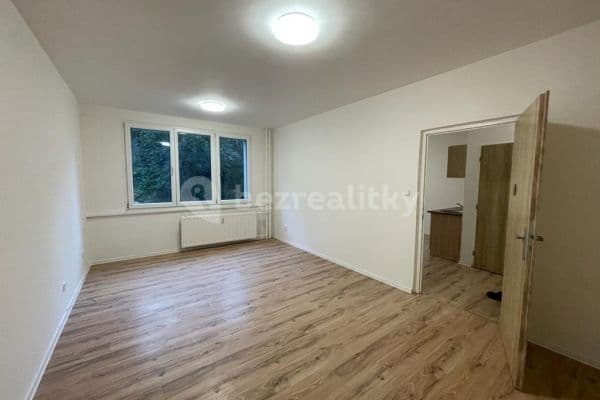 Prenájom bytu 1-izbový 40 m², Šumavská, Větřní