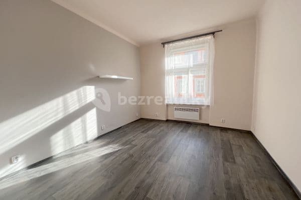 Prenájom bytu 1-izbový 24 m², Magistrů, Praha Prenájom bytu 1-izbový 24 m², Magistrů, Praha