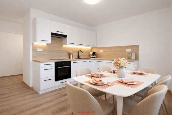 Prenájom bytu 3-izbový 69 m², K Hájku, Frýdek-Místek, Moravskoslezský kraj Prenájom bytu 3-izbový 69 m², K Hájku, Frýdek-Místek, Moravskoslezský kraj