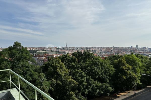 Prenájom bytu 2-izbový 30 m², Družstevní ochoz, Praha Prenájom bytu 2-izbový 30 m², Družstevní ochoz, Praha