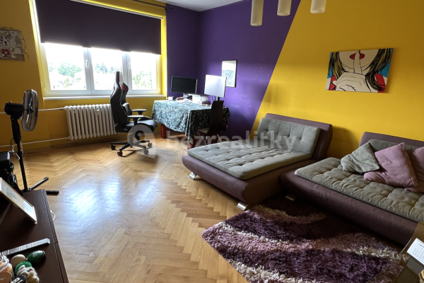 Prenájom bytu 2-izbový 54 m², Senohrabská, Praha
