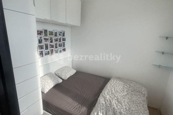 Prenájom bytu 2-izbový 33 m², Černého, Praha Prenájom bytu 2-izbový 33 m², Černého, Praha