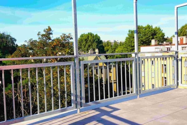 Prenájom bytu 3-izbový 124 m², Jeremenkova, Praha Prenájom bytu 3-izbový 124 m², Jeremenkova, Praha