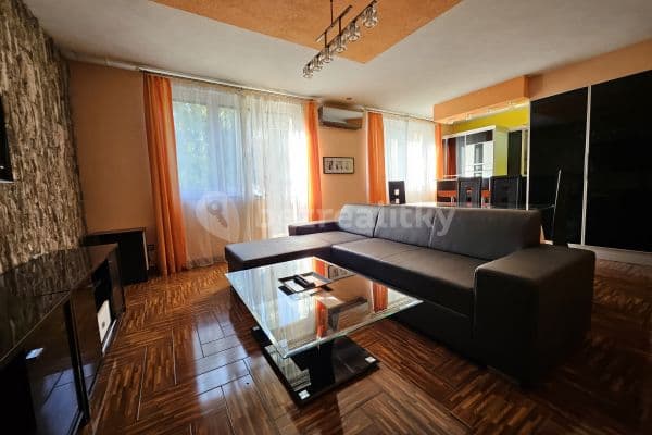 Prenájom bytu 4-izbový 110 m², Kuklovská, Bratislava