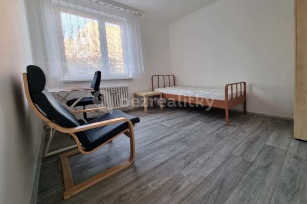 Prenájom bytu 3-izbový 75 m², Uzbecká, Brno