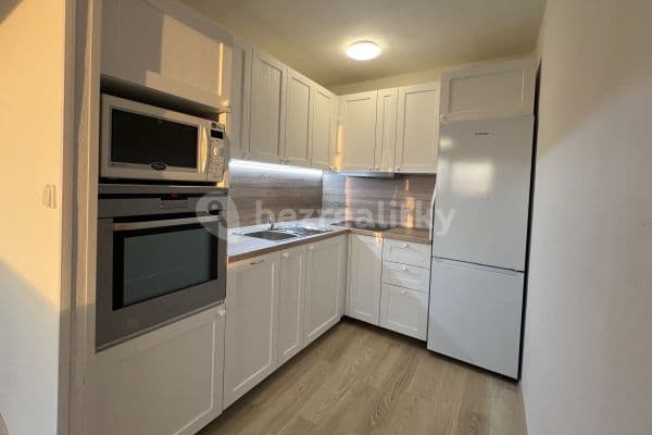 Prenájom bytu 2-izbový 45 m², Na Chobotě, Praha Prenájom bytu 2-izbový 45 m², Na Chobotě, Praha