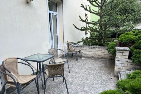 Prenájom bytu 80 m², Cetyňská, Hlavní město Praha Prenájom bytu 80 m², Cetyňská, Hlavní město Praha