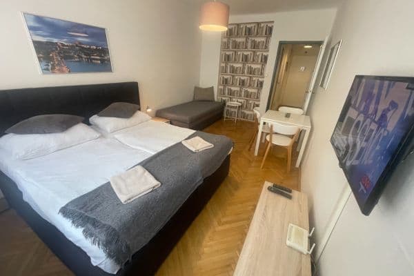 Prenájom bytu 1-izbový 1 m², Dlouhá, Praha Prenájom bytu 1-izbový 1 m², Dlouhá, Praha