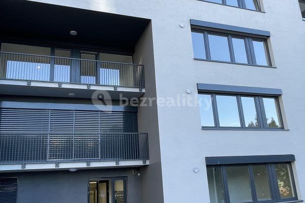 Prenájom bytu 1-izbový 38 m², Ve Lhotce, Praha Prenájom bytu 1-izbový 38 m², Ve Lhotce, Praha