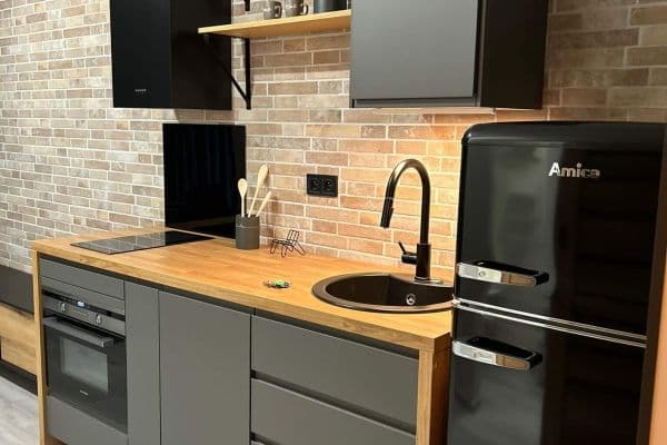 Prenájom bytu 2-izbový 33 m², Turnovská, Praha Prenájom bytu 2-izbový 33 m², Turnovská, Praha