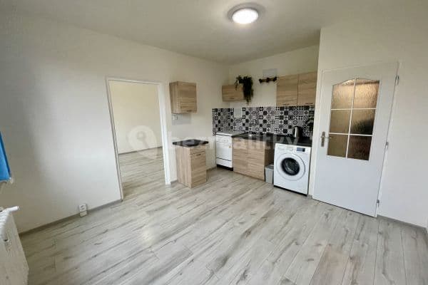 Prenájom bytu 1-izbový 38 m², Pod Parkem, Ústí nad Labem Prenájom bytu 1-izbový 38 m², Pod Parkem, Ústí nad Labem