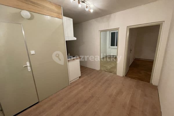 Prenájom bytu 3-izbový 69 m², Plzeňská, Toužim