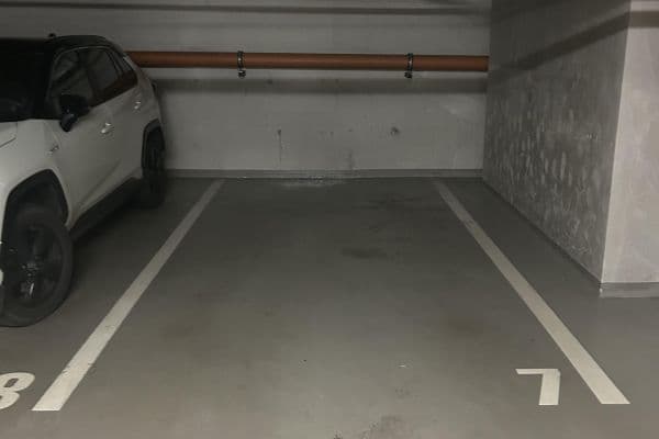 Prenájom garáže 27 m², Petržílkova, Praha Prenájom garáže 27 m², Petržílkova, Praha
