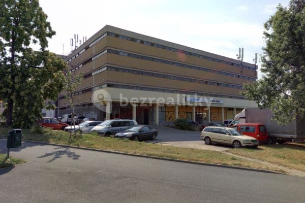 Prenájom garáže 25 m², Loosova, Brno Prenájom garáže 25 m², Loosova, Brno