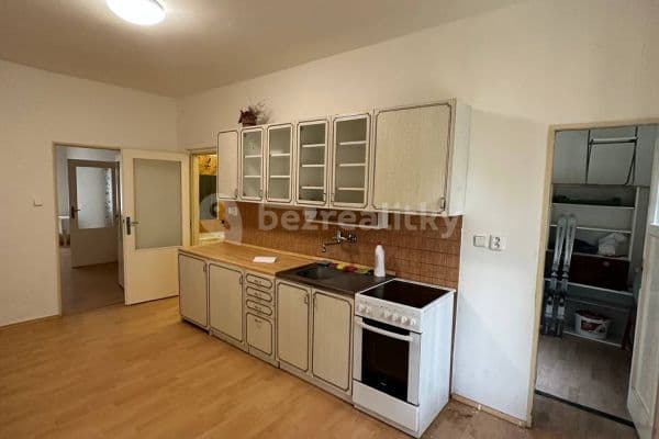 Prenájom bytu 3-izbový 65 m², Mattoniho nábřeží, Karlovy Vary Prenájom bytu 3-izbový 65 m², Mattoniho nábřeží, Karlovy Vary