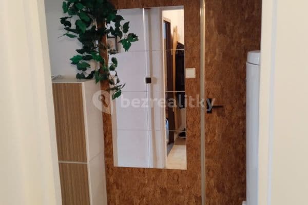 Prenájom bytu 2-izbový 47 m², Durychova, Hradec Králové Prenájom bytu 2-izbový 47 m², Durychova, Hradec Králové