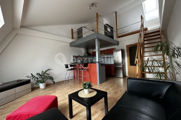 Prenájom bytu 1-izbový 48 m², Molákova, Brno