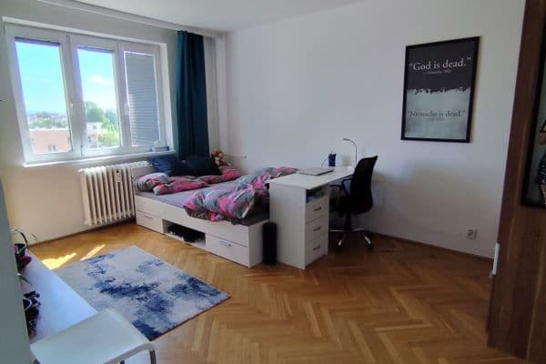 Prenájom bytu 1-izbový 37 m², Na Drážce, Pardubice, Pardubický kraj Prenájom bytu 1-izbový 37 m², Na Drážce, Pardubice, Pardubický kraj