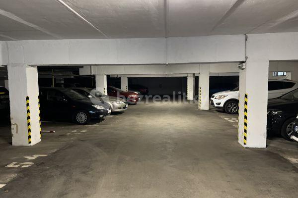 Prenájom garáže 12 m², Chodská, Brno