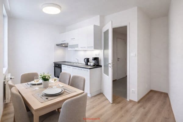 Prenájom bytu 2-izbový 37 m², Dukelská, Havířov-Šumbark Prenájom bytu 2-izbový 37 m², Dukelská, Havířov-Šumbark