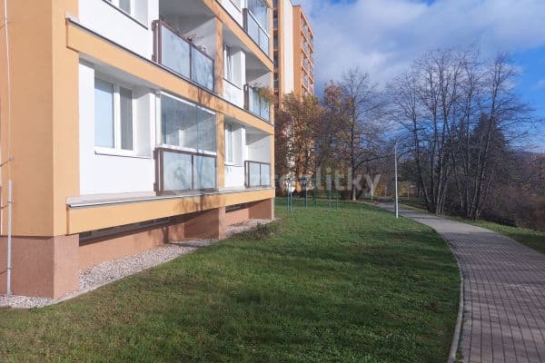 Prenájom bytu 1-izbový 37 m², Branislavova, Beroun Prenájom bytu 1-izbový 37 m², Branislavova, Beroun