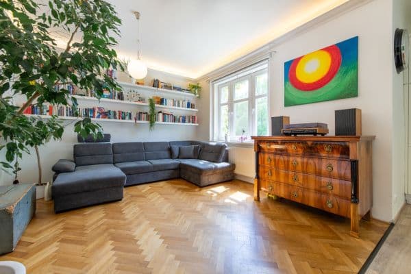 Prenájom bytu 4-izbový 134 m², Lopatecká, Praha Prenájom bytu 4-izbový 134 m², Lopatecká, Praha