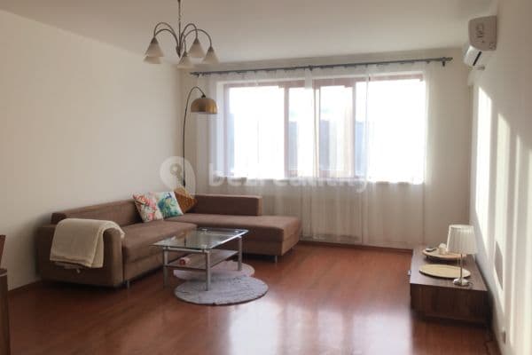 Prenájom bytu 2-izbový 70 m², Nová kolonie, Praha Prenájom bytu 2-izbový 70 m², Nová kolonie, Praha