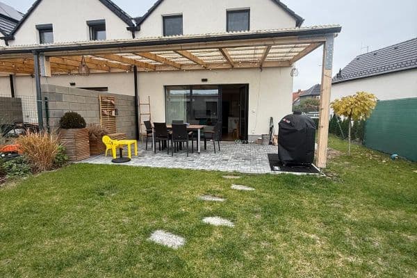 Prenájom domu 101 m², pozemok 254 m², 10138, Dolany Prenájom domu 101 m², pozemok 254 m², 10138, Dolany