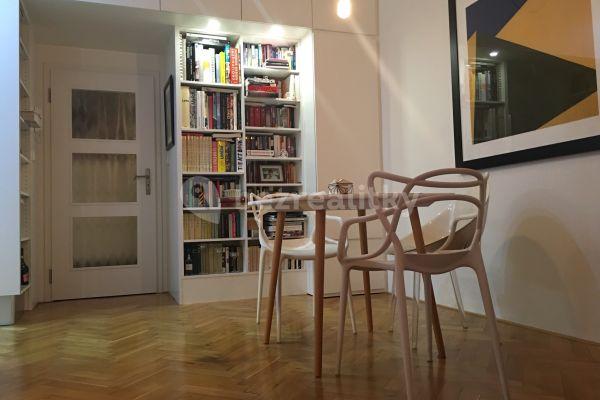 Prenájom bytu 2-izbový 40 m², Jaromírova, Praha