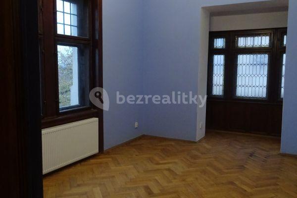 Prenájom bytu 3-izbový 80 m², Dykova, Hlavní město Praha