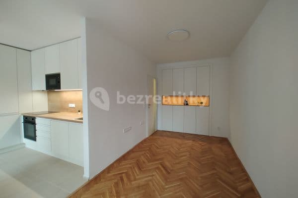 Prenájom bytu 3-izbový 68 m², Tyršova, Brno Prenájom bytu 3-izbový 68 m², Tyršova, Brno