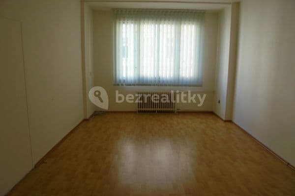 Prenájom bytu 3-izbový 105 m², Za Poříčskou bránou, Hlavní město Praha