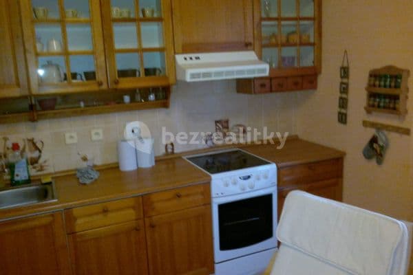 Prenájom bytu Garsoniéra 16 m², Hejtmanská, Praha Prenájom bytu Garsoniéra 16 m², Hejtmanská, Praha