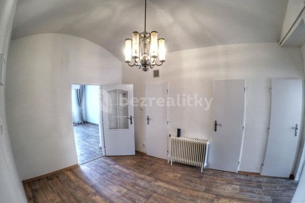Prenájom bytu 2-izbový 65 m², Musílkova, Praha