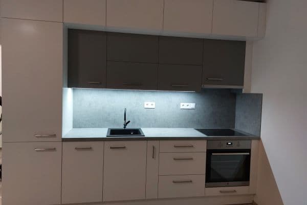 Prenájom bytu 1-izbový 32 m², Hlinecká, Brno Prenájom bytu 1-izbový 32 m², Hlinecká, Brno