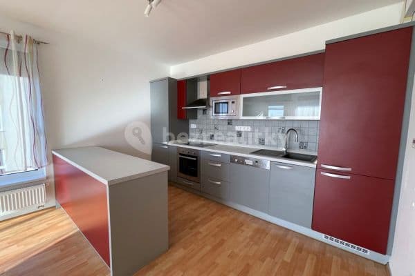 Prenájom bytu 3-izbový 86 m², Za Dvorem, Brandýs nad Labem-Stará Boleslav