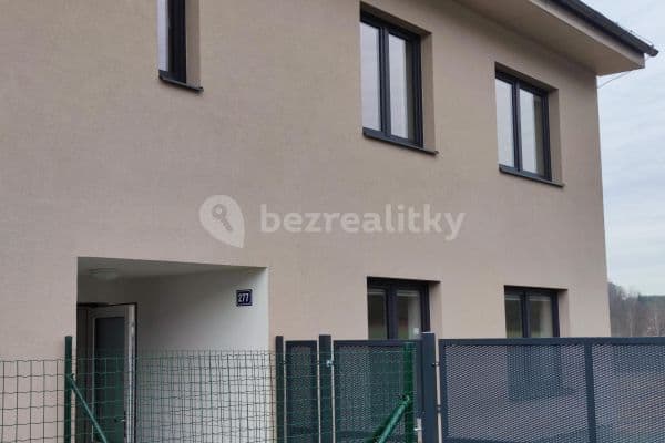 Prenájom bytu 1-izbový 34 m², Kařez Prenájom bytu 1-izbový 34 m², Kařez