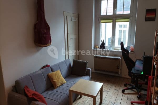 Prenájom bytu 1-izbový 47 m², Praha, Praha