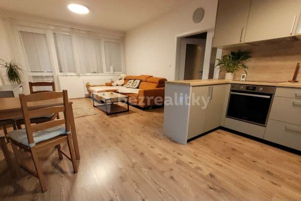 Prenájom bytu 3-izbový 81 m², T. G. Masaryka, Horoměřice