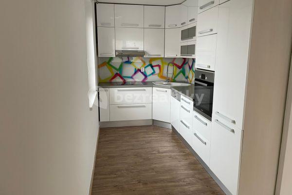 Prenájom bytu 3-izbový 66 m², Vašátkova, Hlavní město Praha