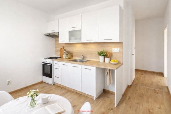 Prenájom bytu 3-izbový 69 m², Matuškova, Havířov, Moravskoslezský kraj Prenájom bytu 3-izbový 69 m², Matuškova, Havířov, Moravskoslezský kraj